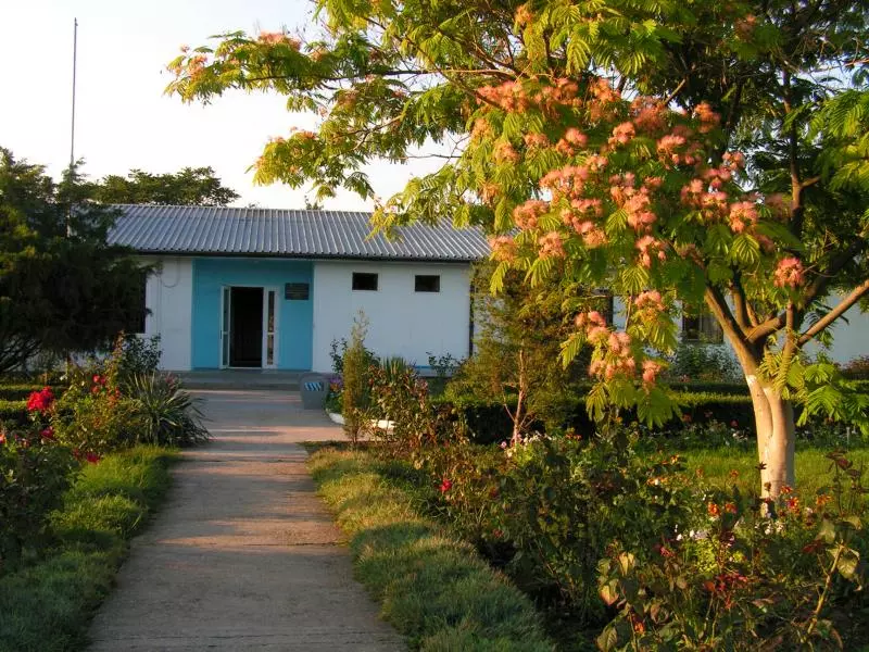 Ländlich gelegenes Haus mit Garten